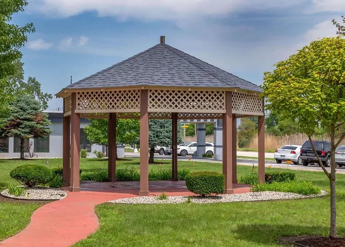 Days Inn And Suites By Wyndham Hammond, In