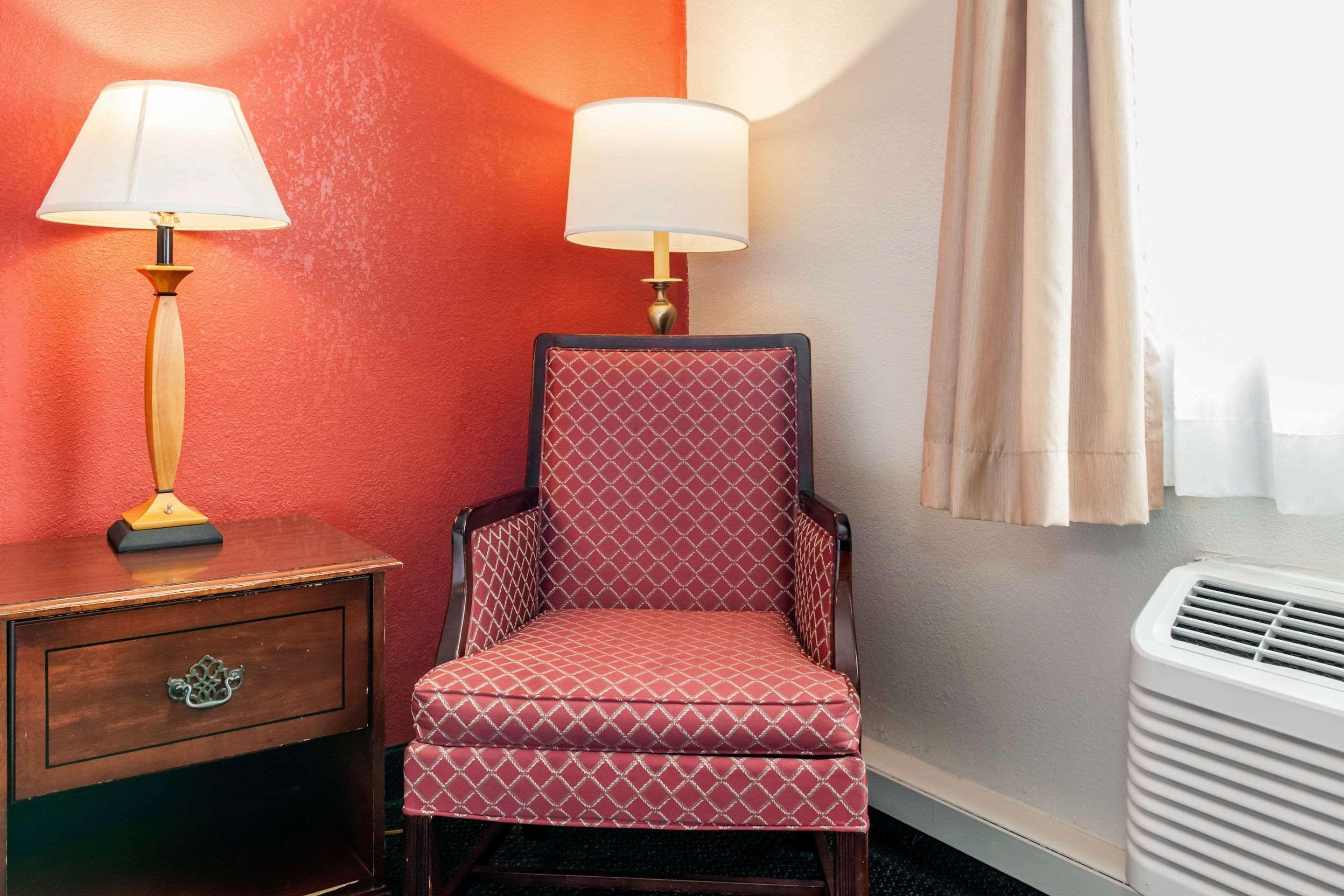 Hotel Days And By Wyndham Hammond, In Hammond