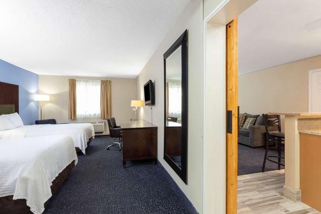 Hotel Days And By Wyndham Hammond, In