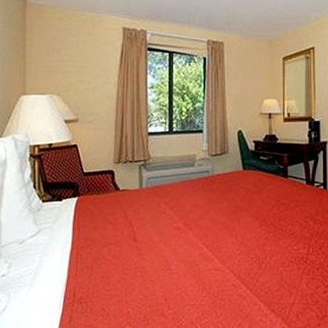 Days And By Wyndham Hammond, In Hotel Hammond